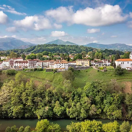 T2 A Avec Piscine, Terrasse Et Parking Prive, Proche Des Thermes - Fr-1-495-82 * Cambo-les-Bains